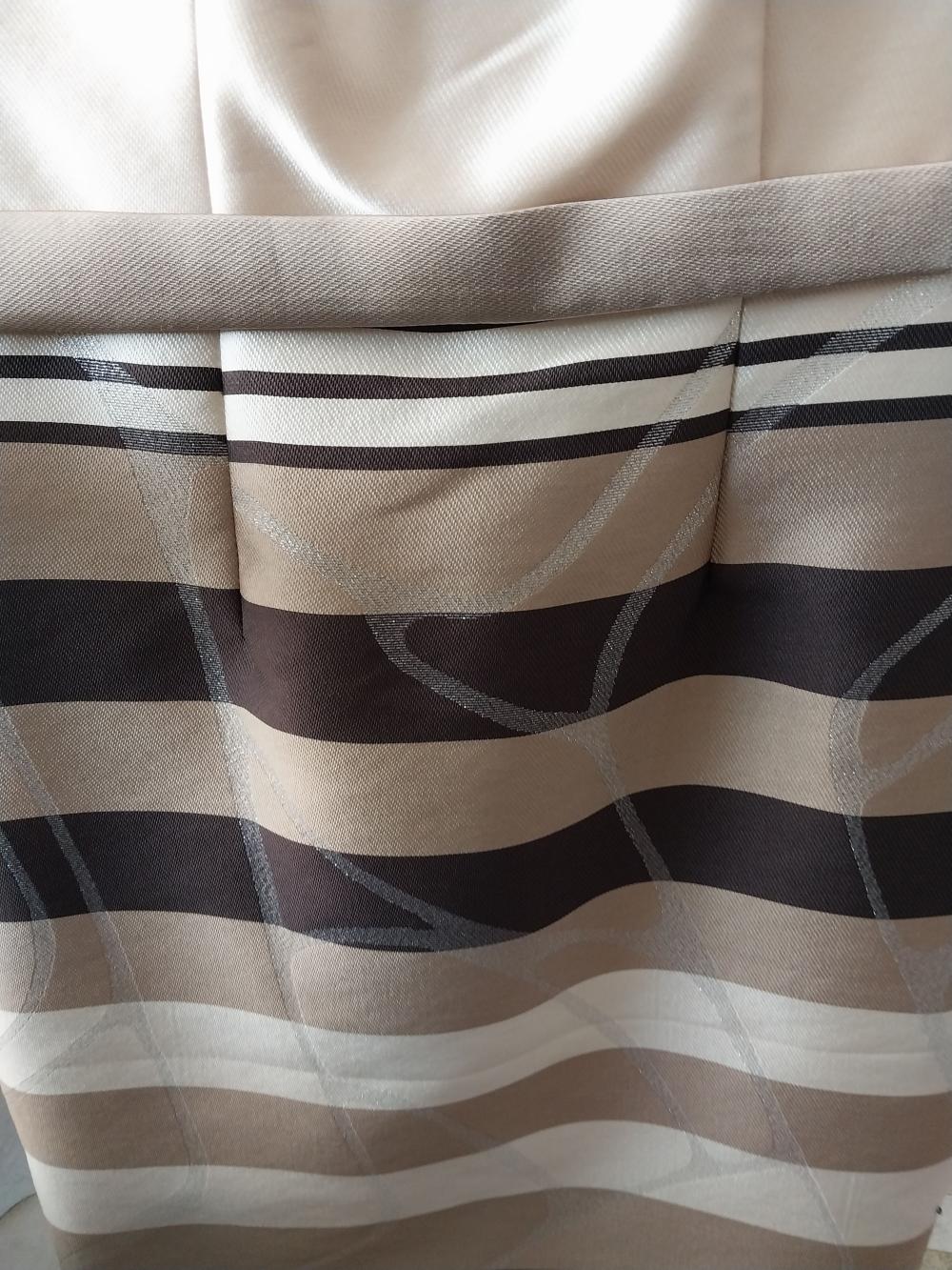 Vestido corto de rayas crema y café
