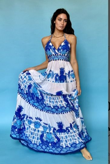 Abito azul, espalda afuera