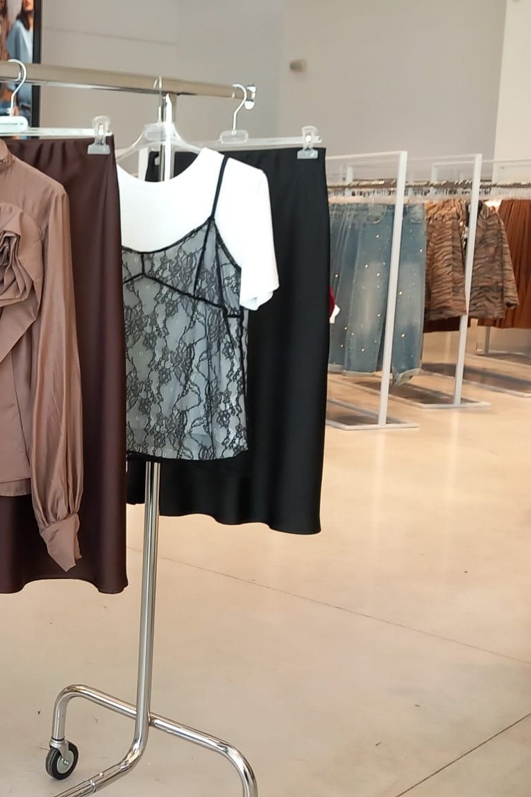 Tshirt con capa negra