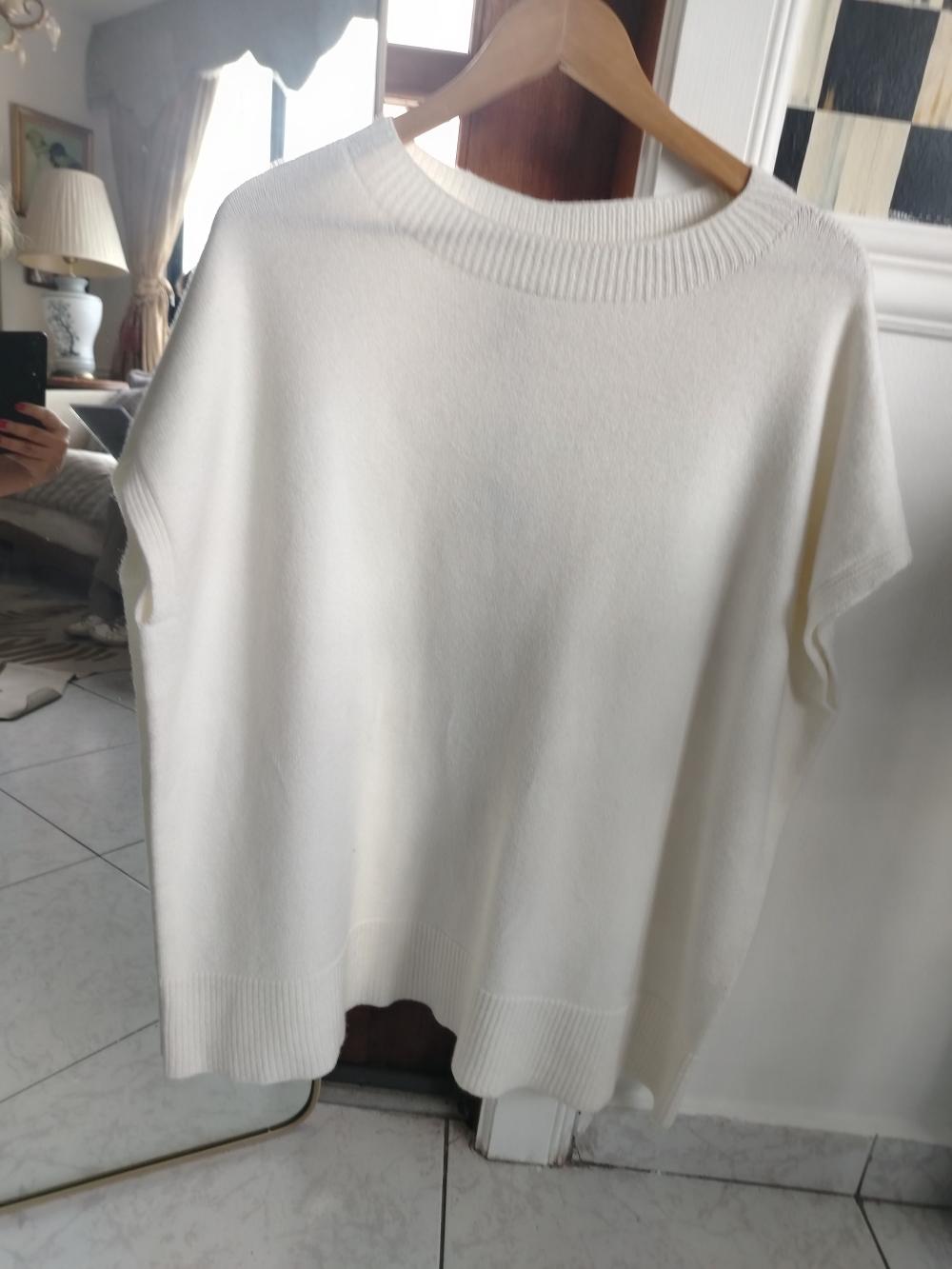 Poncho white