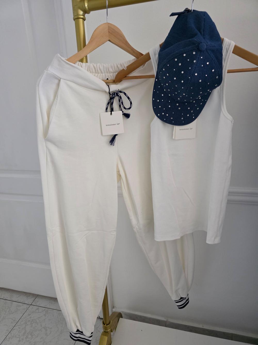 Jogger blanco para viajar
