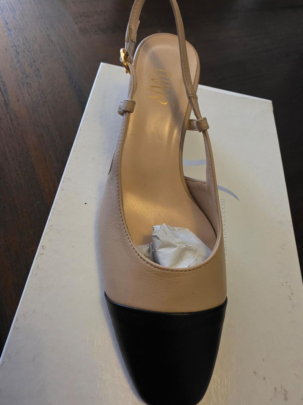 Zapato modelo chanel