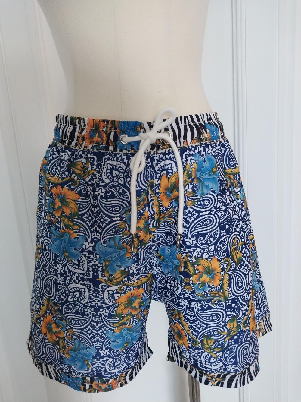 Pantalon short de hombre